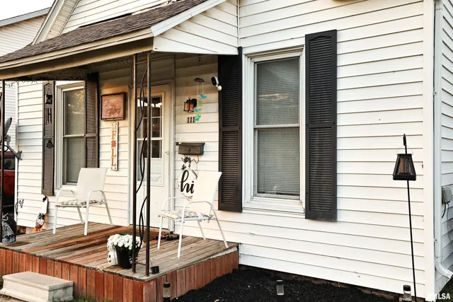 $60,000 | 111 West Cross Street, Winchester, IL 62694