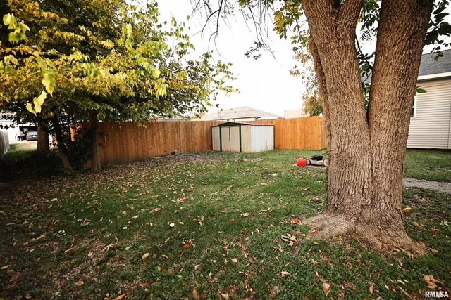 $60,000 | 111 West Cross Street, Winchester, IL 62694