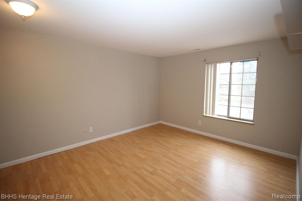 409 West Highland Road, Unit B3 Howell, MI 48843 - Photo 14 of 17
