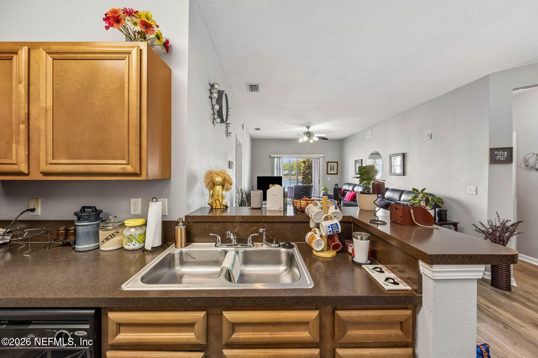 8215 Green Parrot Road, Unit 106 Jacksonville, FL 32256 - Photo 5 of 76 21-web-or-mls-8215 Green Parrot Rd Unit