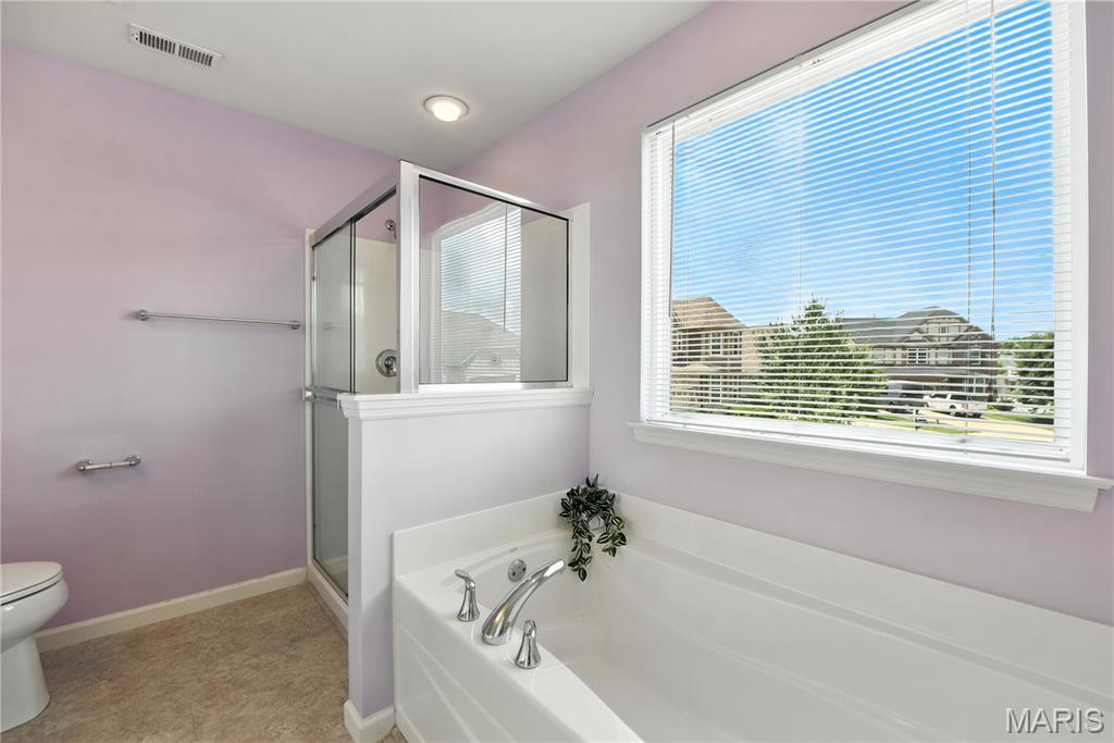 1549 Cannon Ridge Drive St. Louis, MO 63146 - Photo 13 of 28