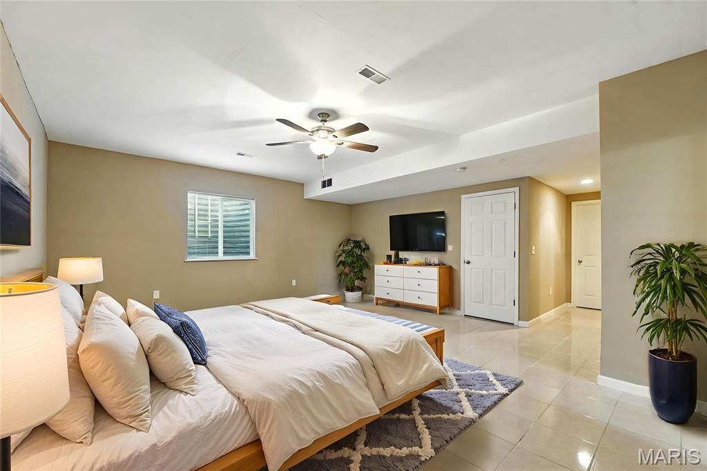 1549 Cannon Ridge Drive St. Louis, MO 63146 - Photo 20 of 28