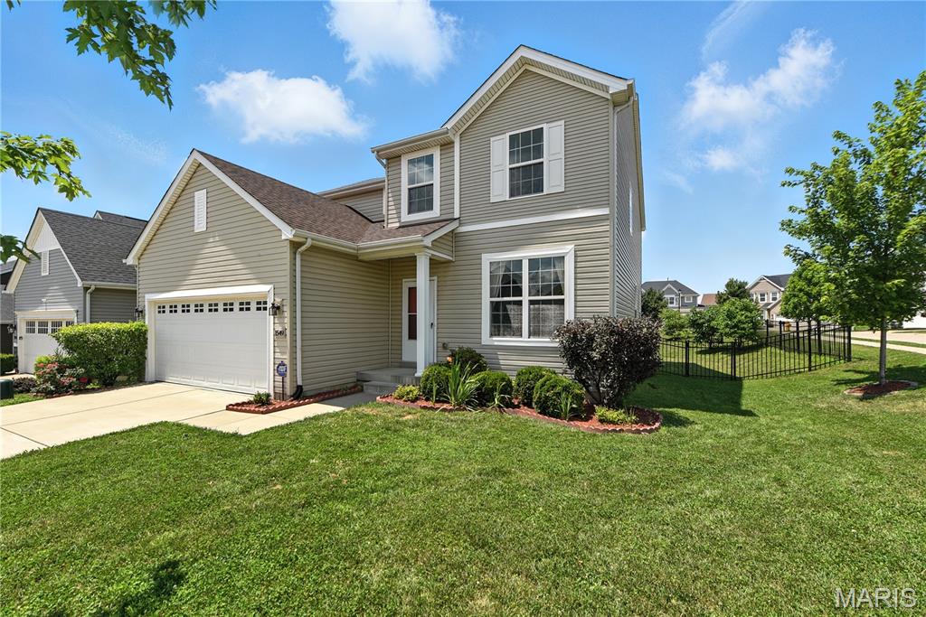 1549 Cannon Ridge Drive St. Louis, MO 63146 - Photo 2 of 28