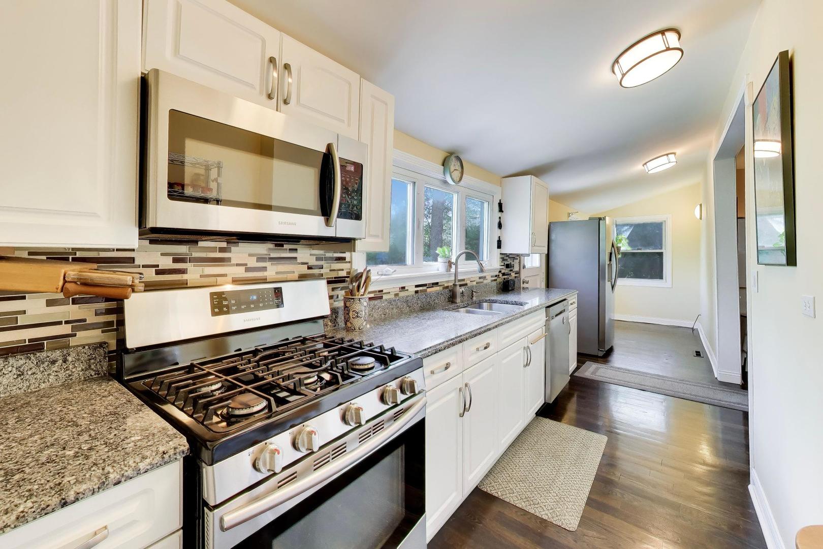 1619 Fowler Avenue Evanston, IL 60201 - Photo 12 of 48