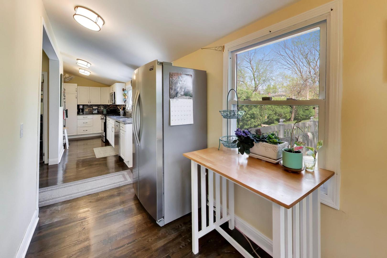 1619 Fowler Avenue Evanston, IL 60201 - Photo 14 of 48