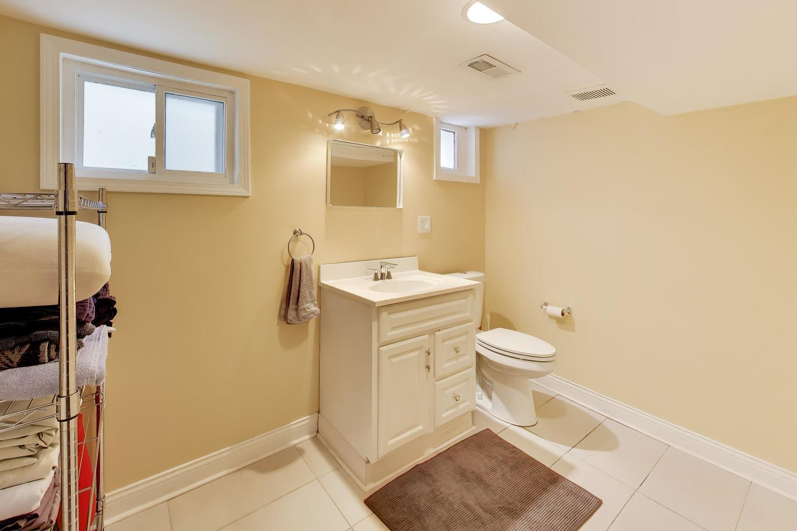 1619 Fowler Avenue Evanston, IL 60201 - Photo 34 of 48