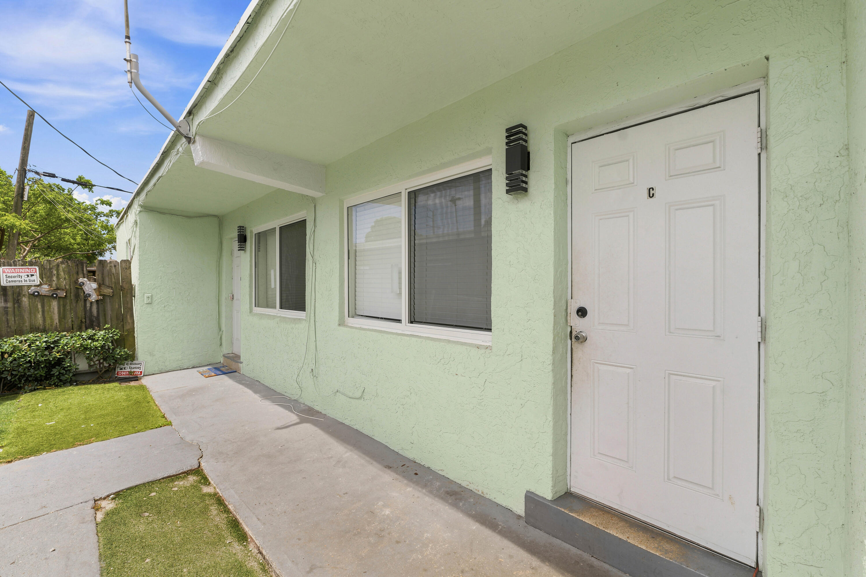 166 Southwest 3rd Street, Unit AD Deerfield Beach, FL 33441 - Photo 4 of 33 166 SW 3rd St_026
