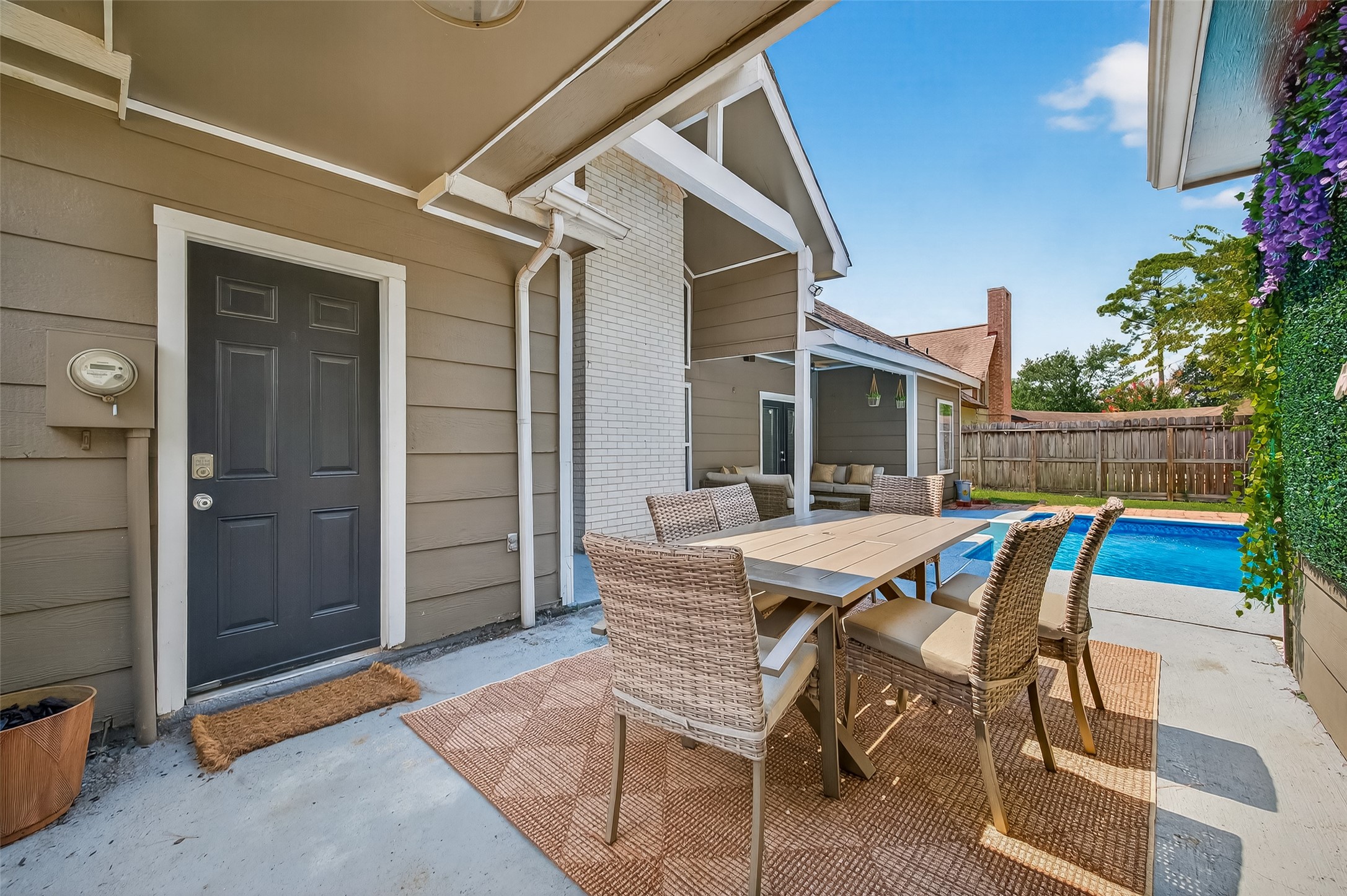5310 Holly View Drive Houston, TX 77091 - Photo 35 of 38 a view of an outdoor space with seating area