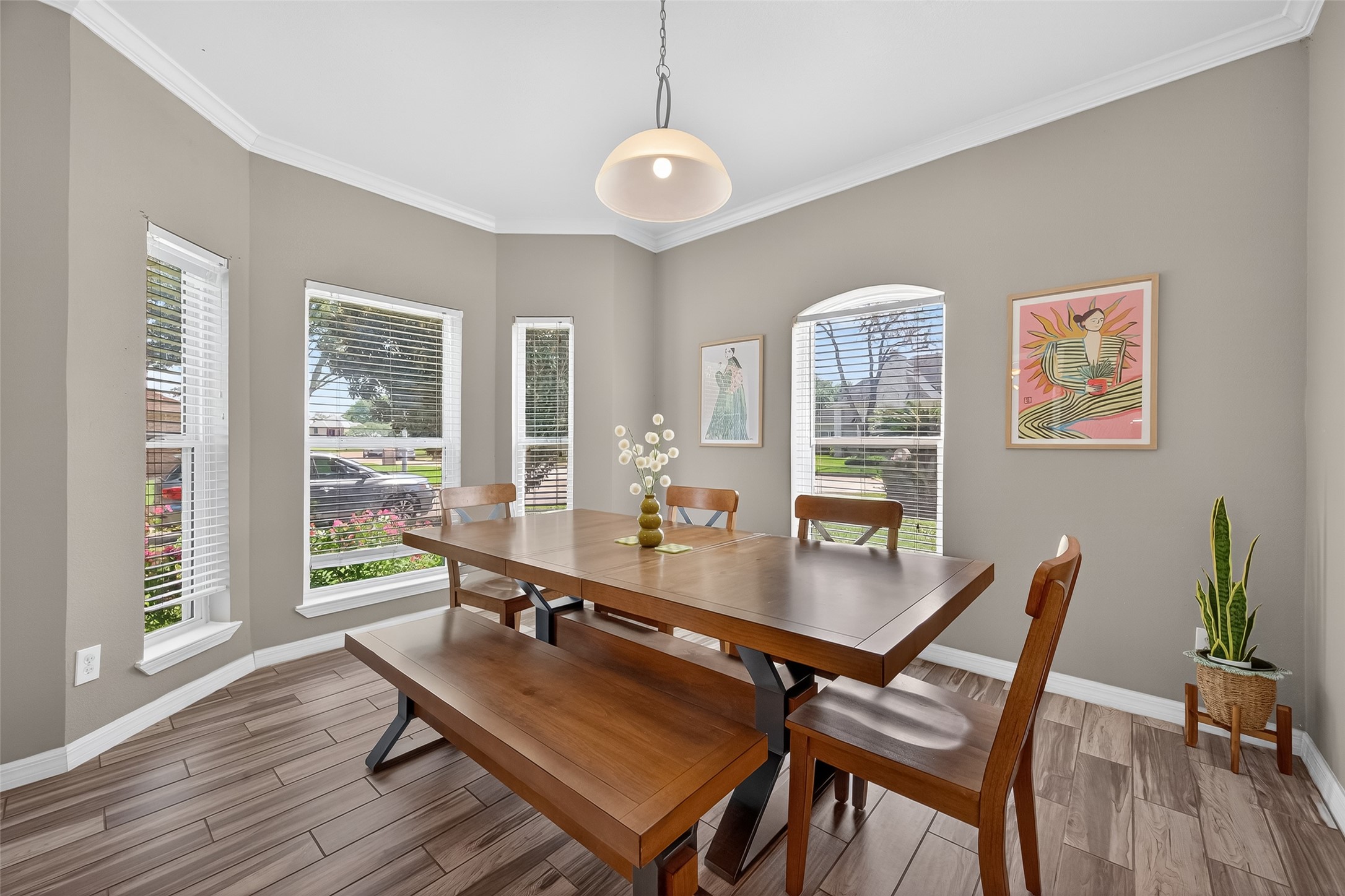 5310 Holly View Drive Houston, TX 77091 - Photo 5 of 38 a room with dining table and a large window