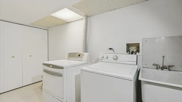 $714,800 | 1810 Hawk Lane, Elk Grove Village, IL 60007