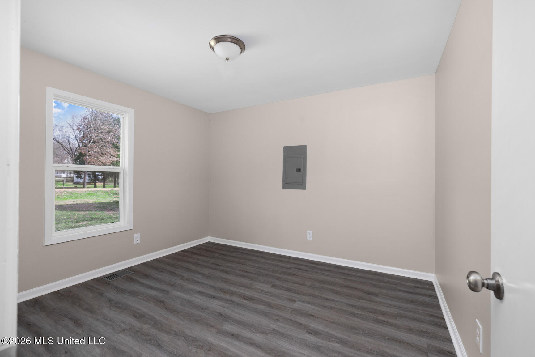 117 Interstate Hwy Farm Byhalia, MS 38611 - Photo 28 of 35 Bedroom 4