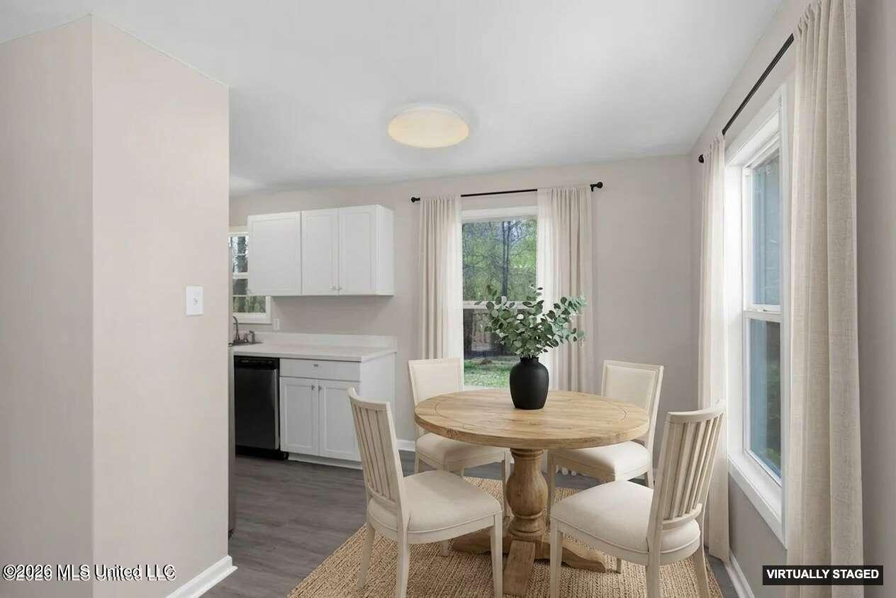 117 Interstate Hwy Farm Byhalia, MS 38611 - Photo 9 of 35 Eat-In Kitchen VIRTUALLY STAGED