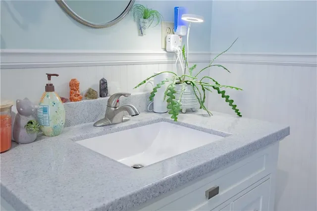 $645,000 | 8700 South Corn Cemetery Road, Oak Grove, MO 64075