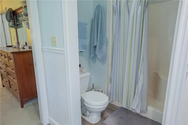 $645,000 | 8700 South Corn Cemetery Road, Oak Grove, MO 64075