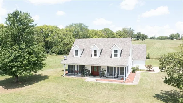$645,000 | 8700 South Corn Cemetery Road, Oak Grove, MO 64075