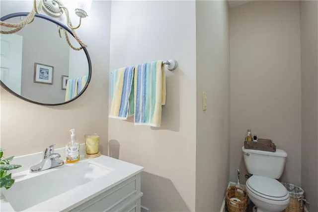 $645,000 | 8700 South Corn Cemetery Road, Oak Grove, MO 64075