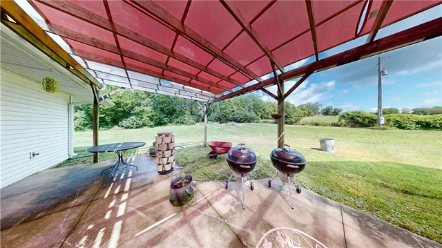 $645,000 | 8700 South Corn Cemetery Road, Oak Grove, MO 64075