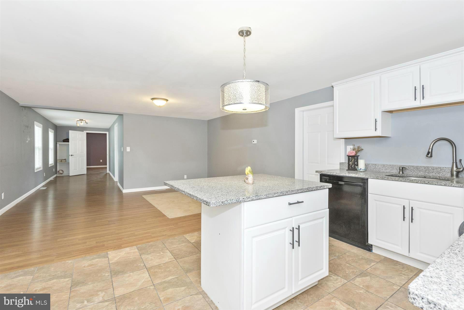 16933 Shinham Road Hagerstown, MD 21740 - Photo 14 of 29 Kitchen
