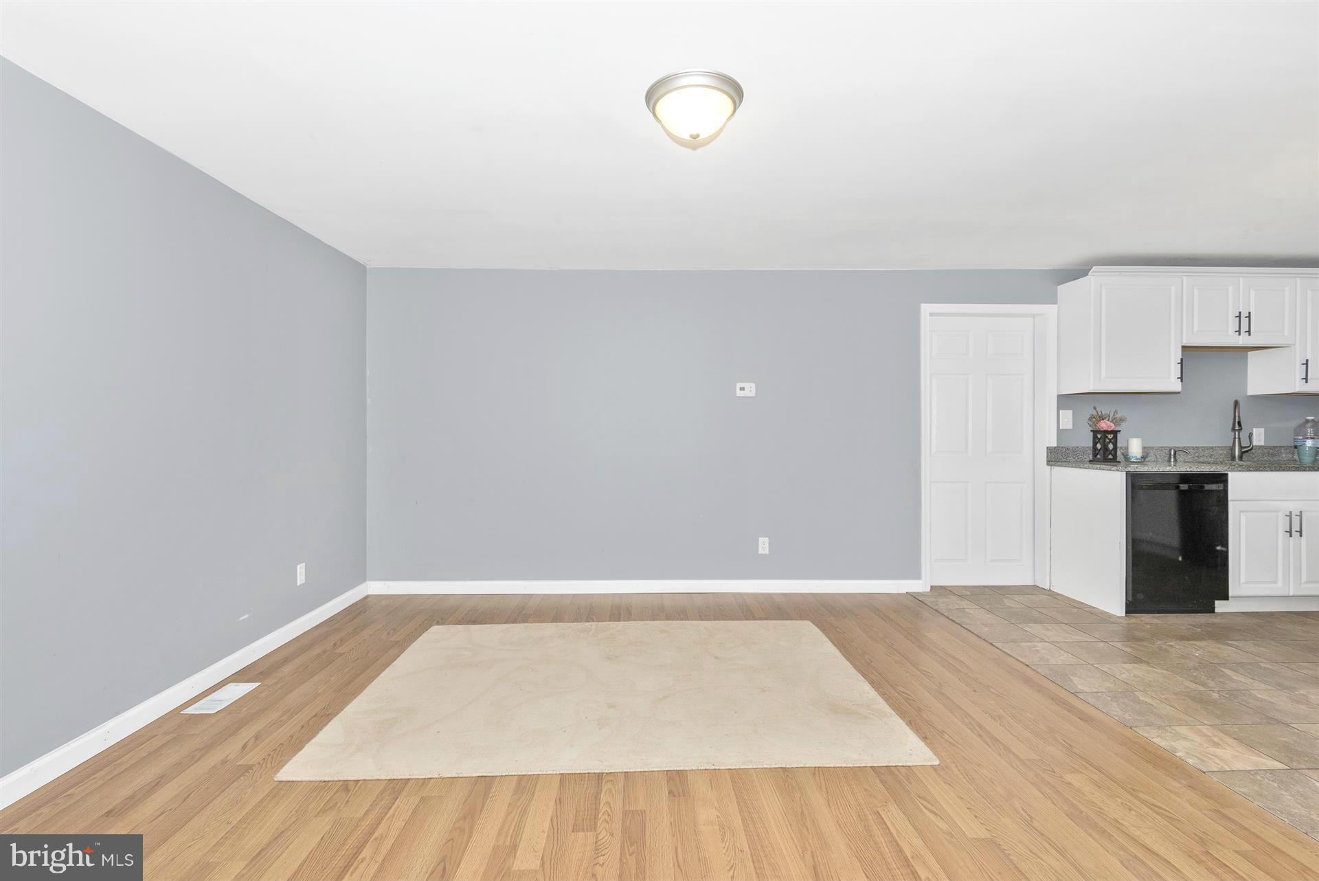 16933 Shinham Road Hagerstown, MD 21740 - Photo 16 of 29 Family Room