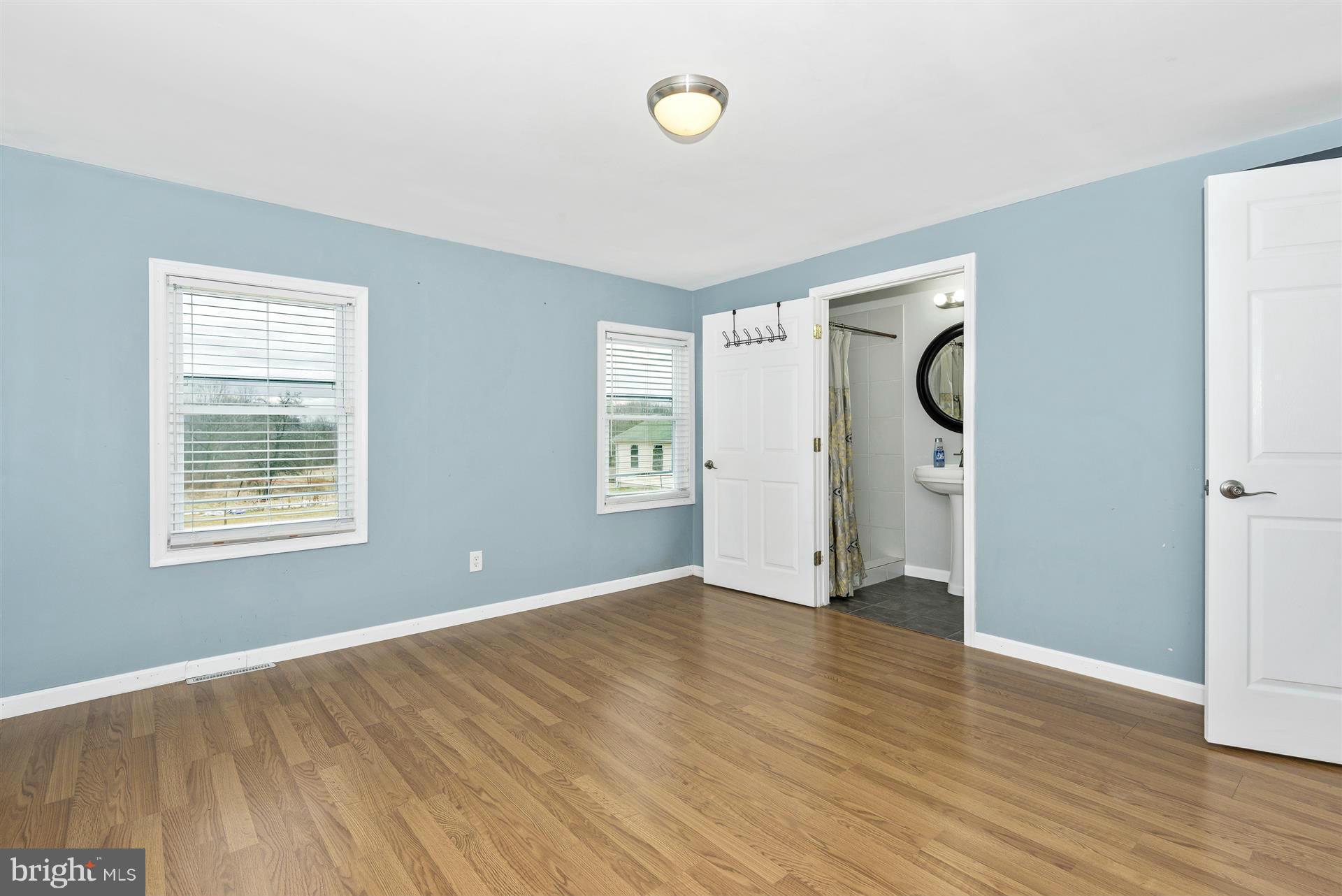 16933 Shinham Road Hagerstown, MD 21740 - Photo 18 of 29 Bedroom (Master)
