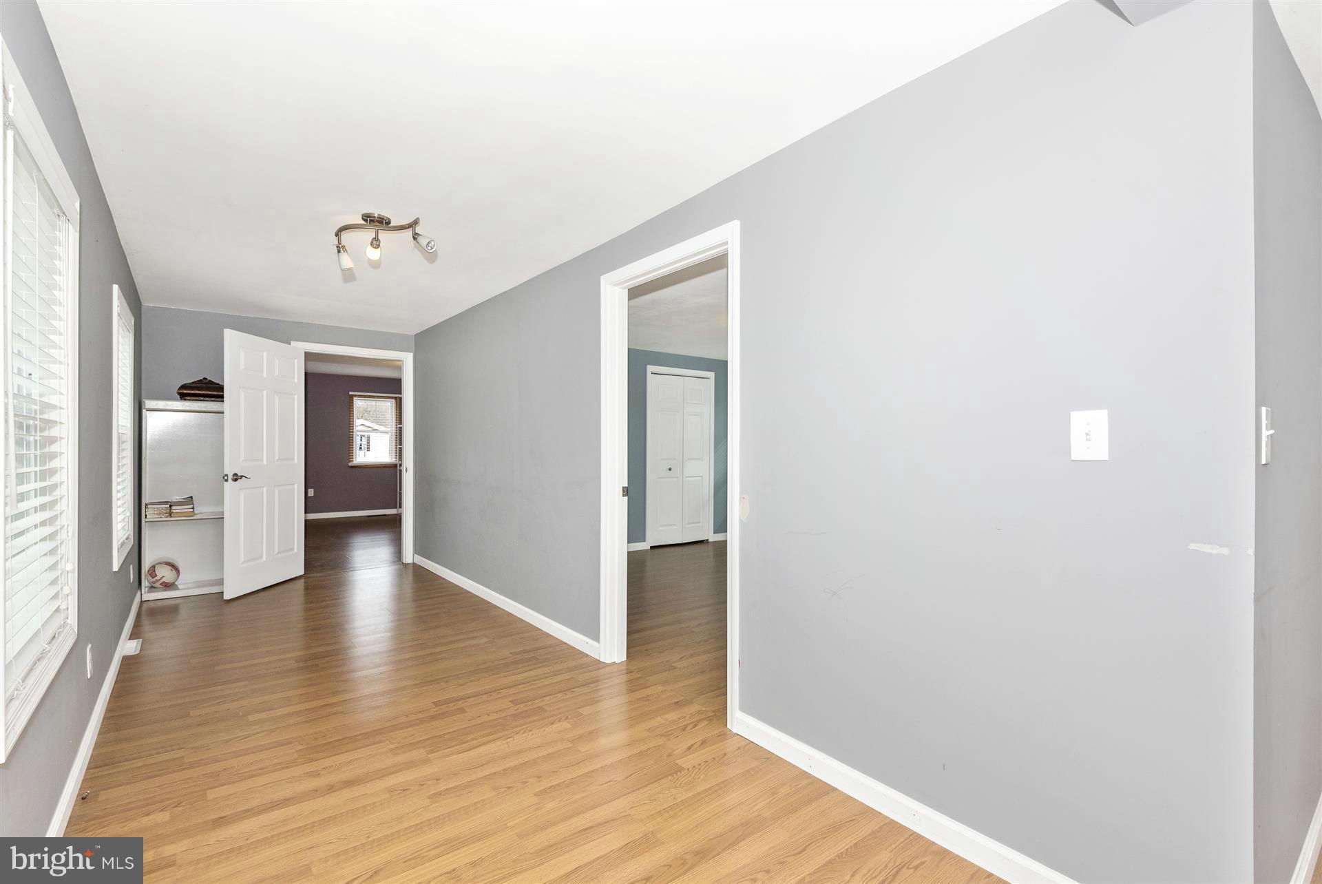 16933 Shinham Road Hagerstown, MD 21740 - Photo 22 of 29 Dining Room