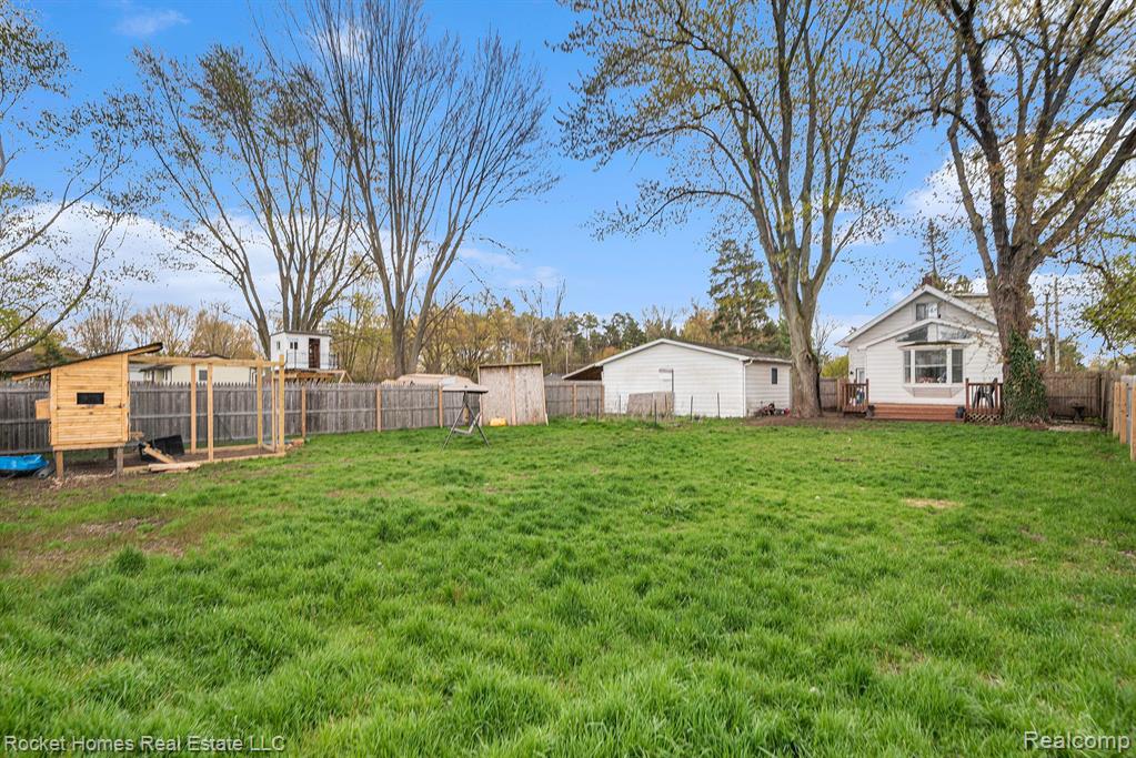 10124 West Frances Road Flushing, MI 48433 - Photo 22 of 27