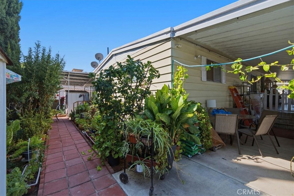 300 North Rampart Street, Unit 107 Orange, CA 92868 - Photo 22 of 27