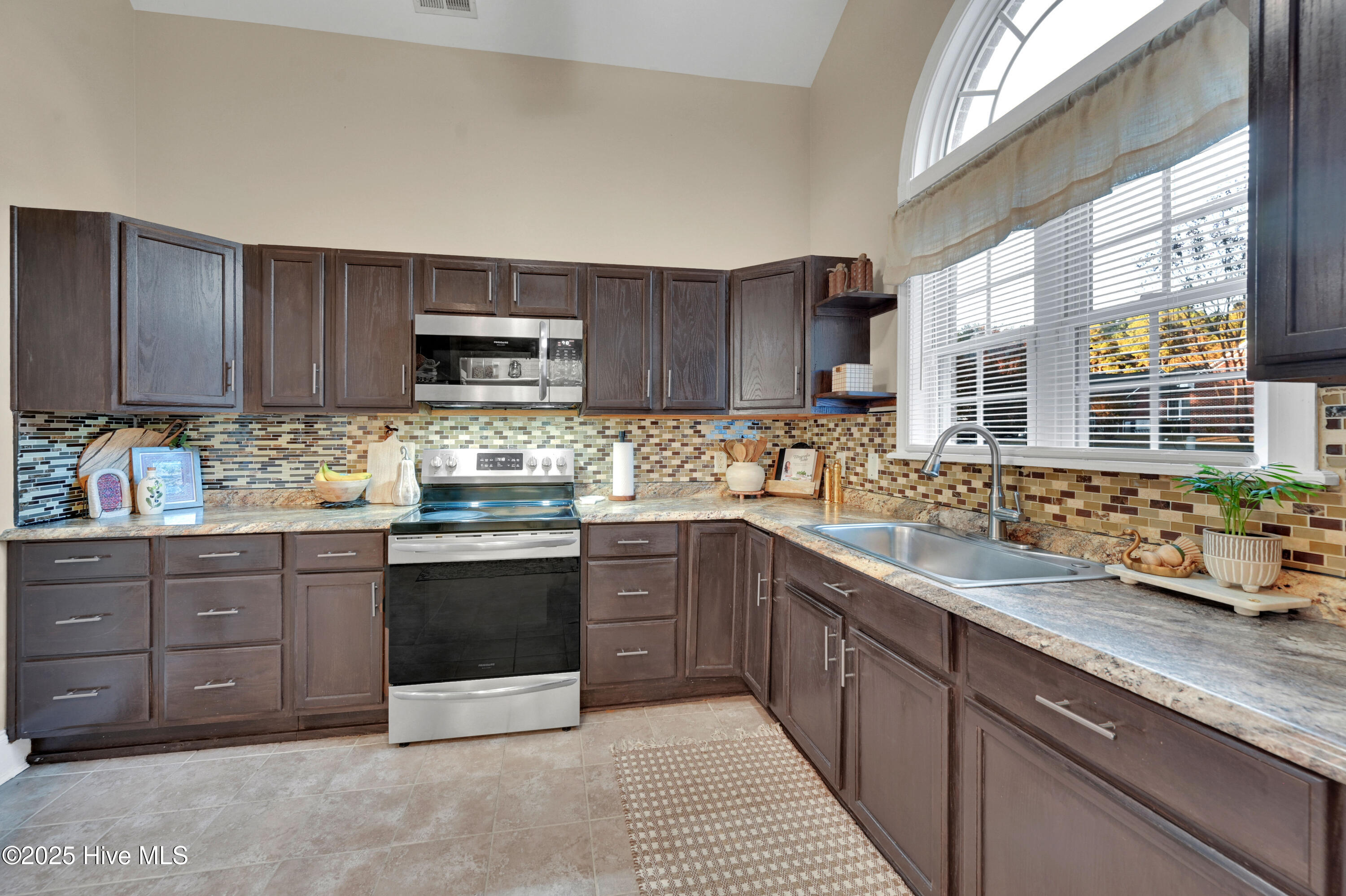 204 Inda Way Washington, NC 27889 - Photo 15 of 42 204 Inda Way-30