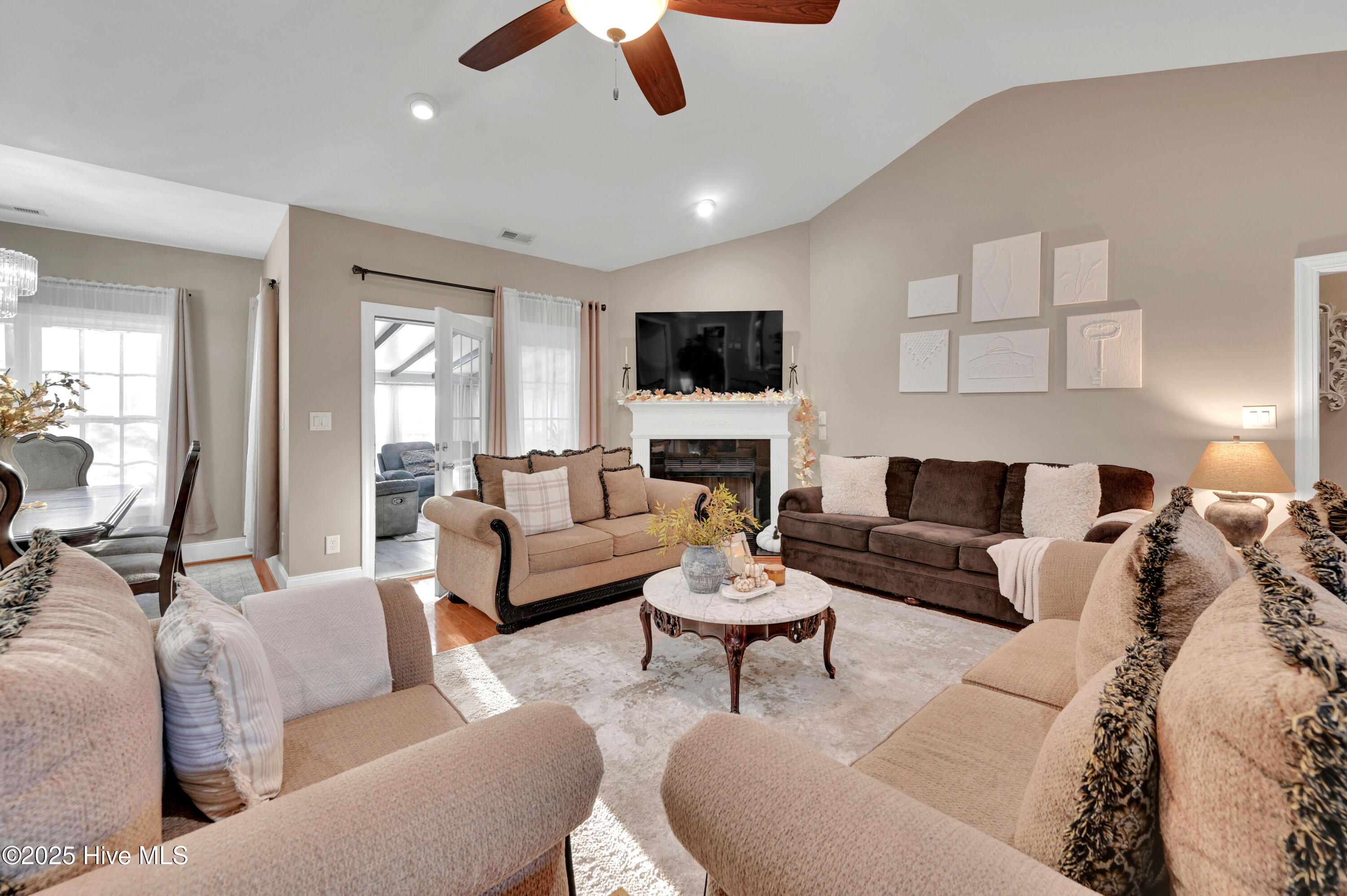 204 Inda Way Washington, NC 27889 - Photo 7 of 42 204 Inda Way-18