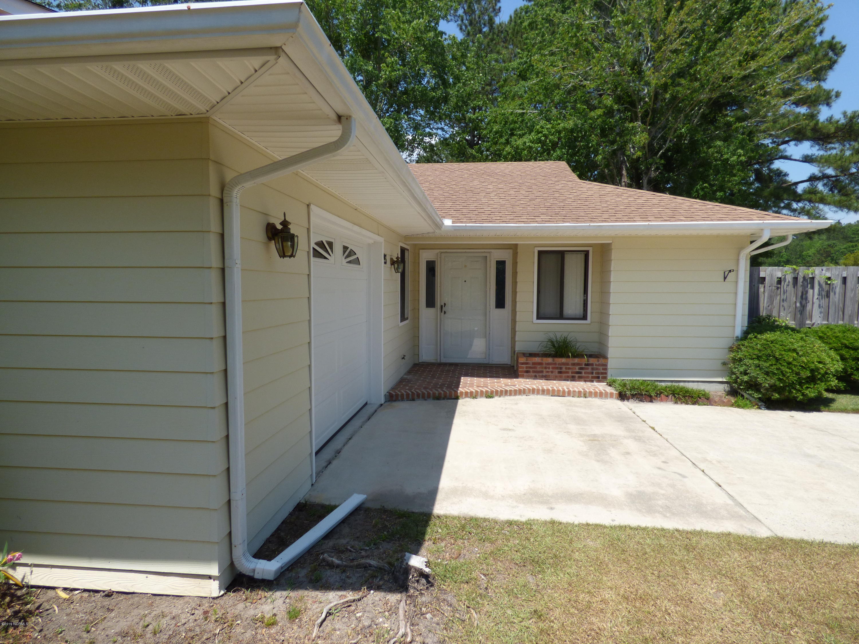 93 Cedar Tree Lane Southwest Calabash, NC 28467 - Photo 7 of 59 entry