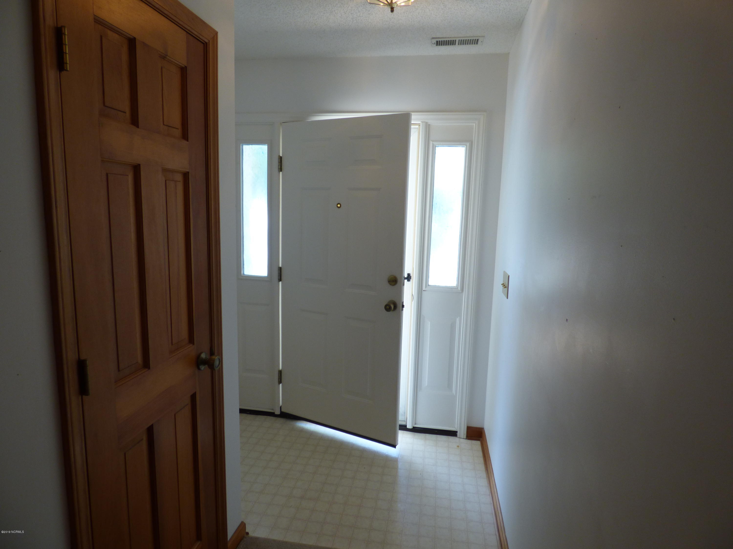 93 Cedar Tree Lane Southwest Calabash, NC 28467 - Photo 8 of 59 entry foyer
