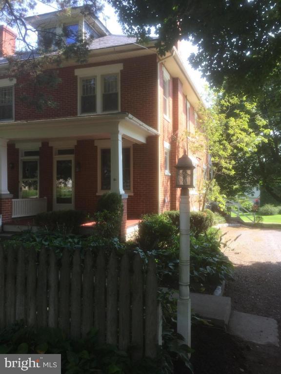 1733 Lampeter Road Lancaster, PA 17602 - Photo 2 of 39 Gallery Image 2