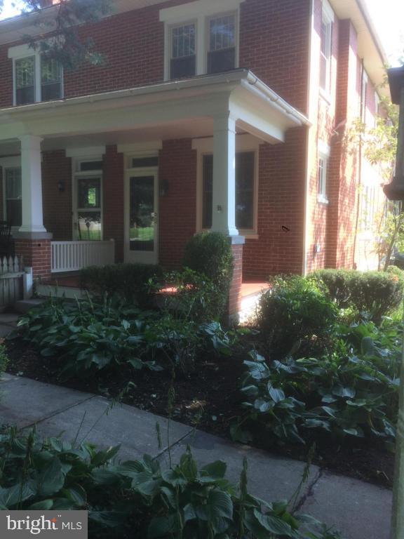 1733 Lampeter Road Lancaster, PA 17602 - Photo 7 of 39 Gallery Image 7
