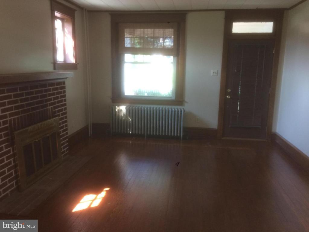 1733 Lampeter Road Lancaster, PA 17602 - Photo 9 of 39 Gallery Image 9