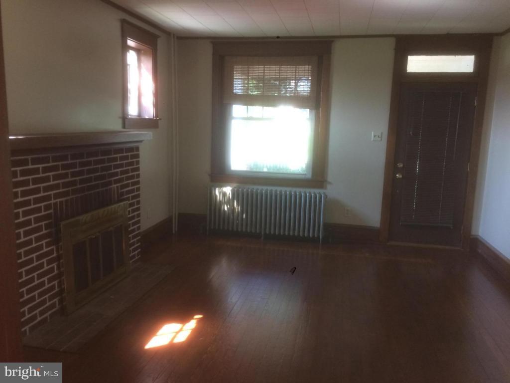 1733 Lampeter Road Lancaster, PA 17602 - Photo 10 of 39 Gallery Image 10