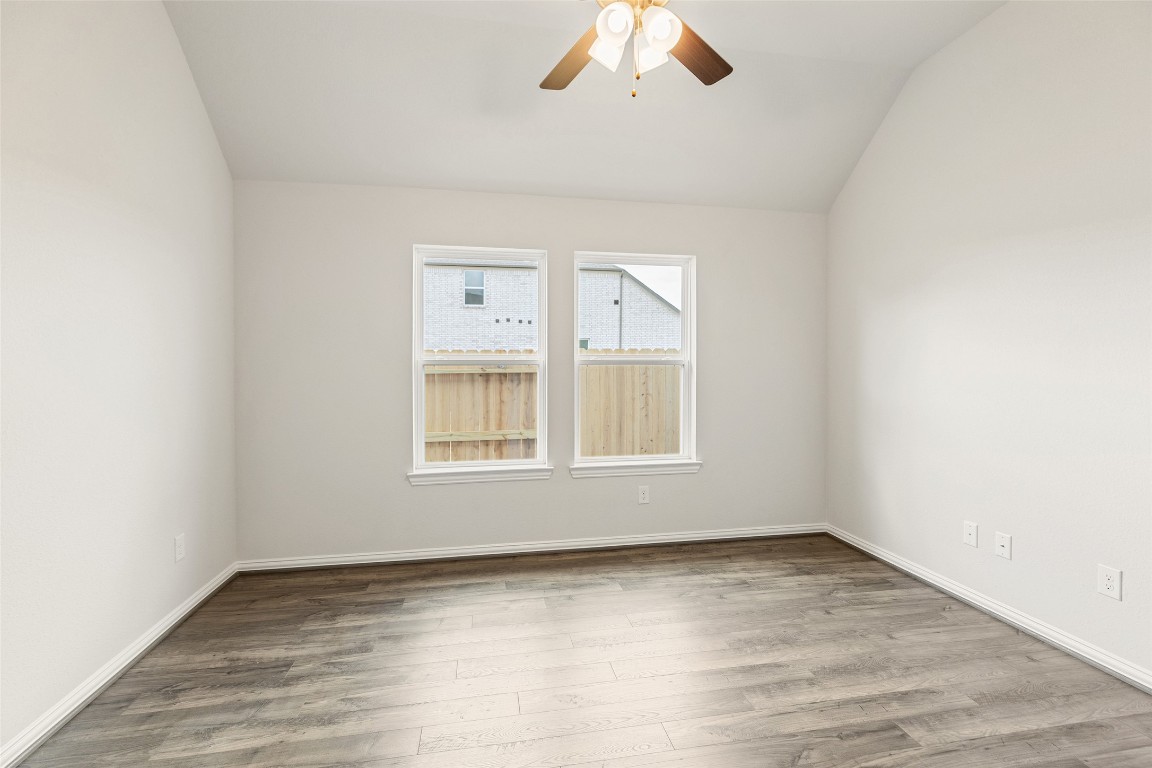 519 Selaura Street Rosenberg, TX 77471 - Photo 10 of 34