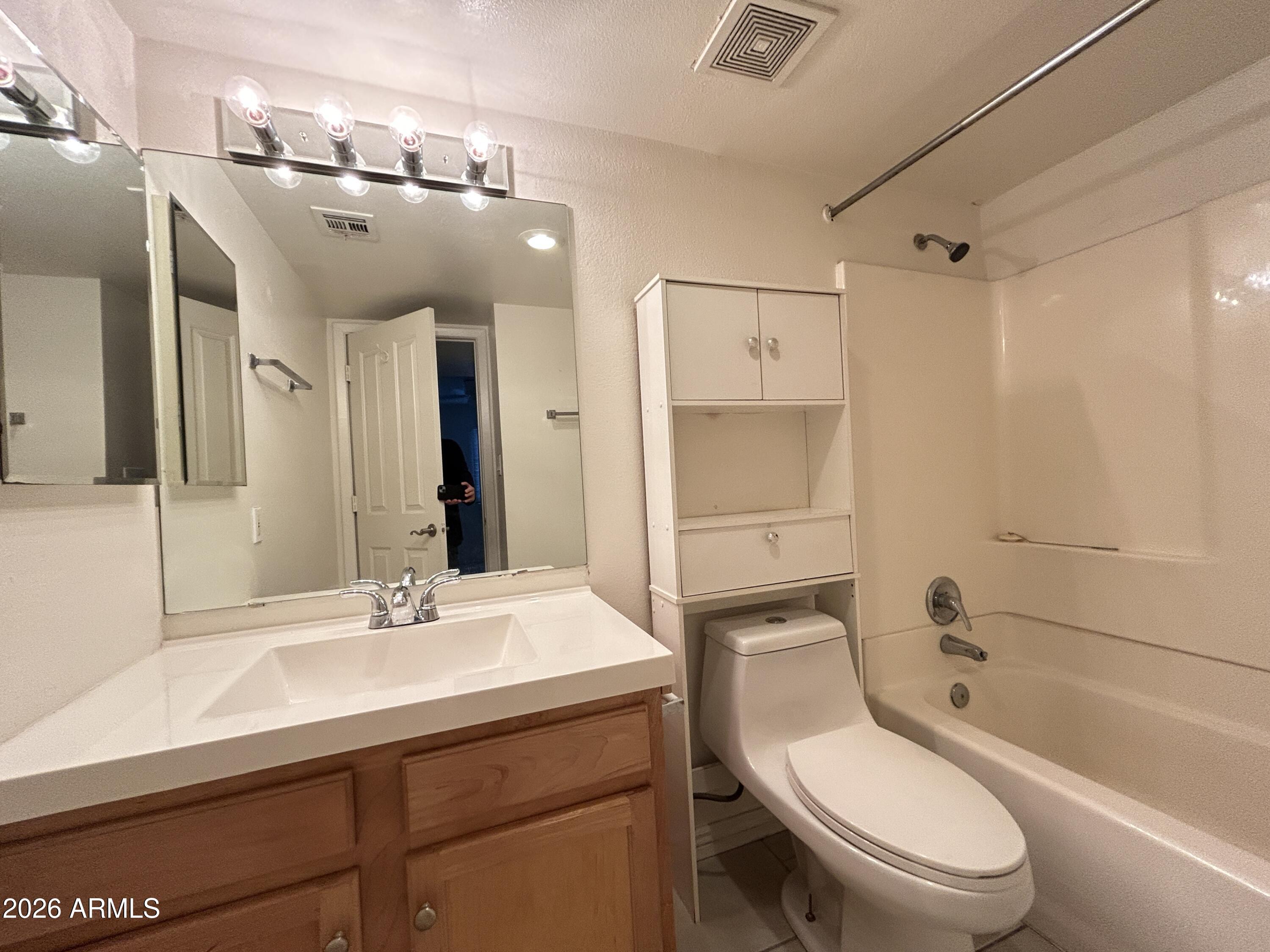 12440 North 20th Street, Unit 119 Phoenix, AZ 85022 - Photo 10 of 16 IMG_8665