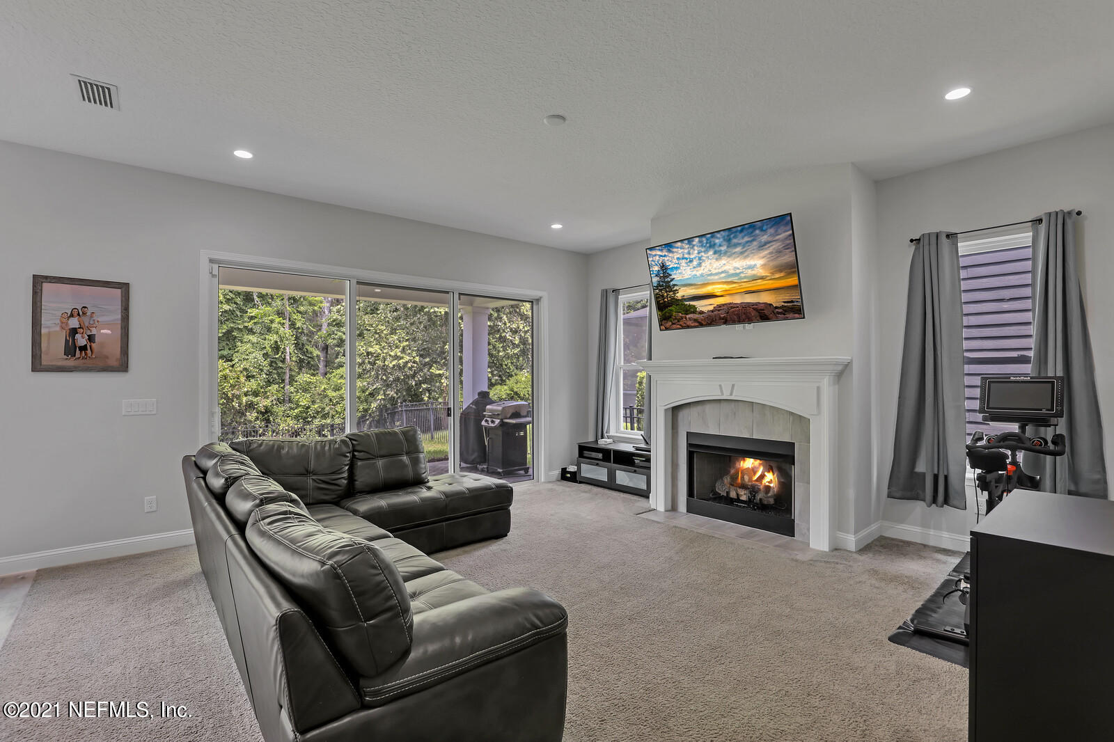 450 Pelican Pointe Road Ponte Vedra, FL 32081 - Photo 11 of 43 Stunning fireplace