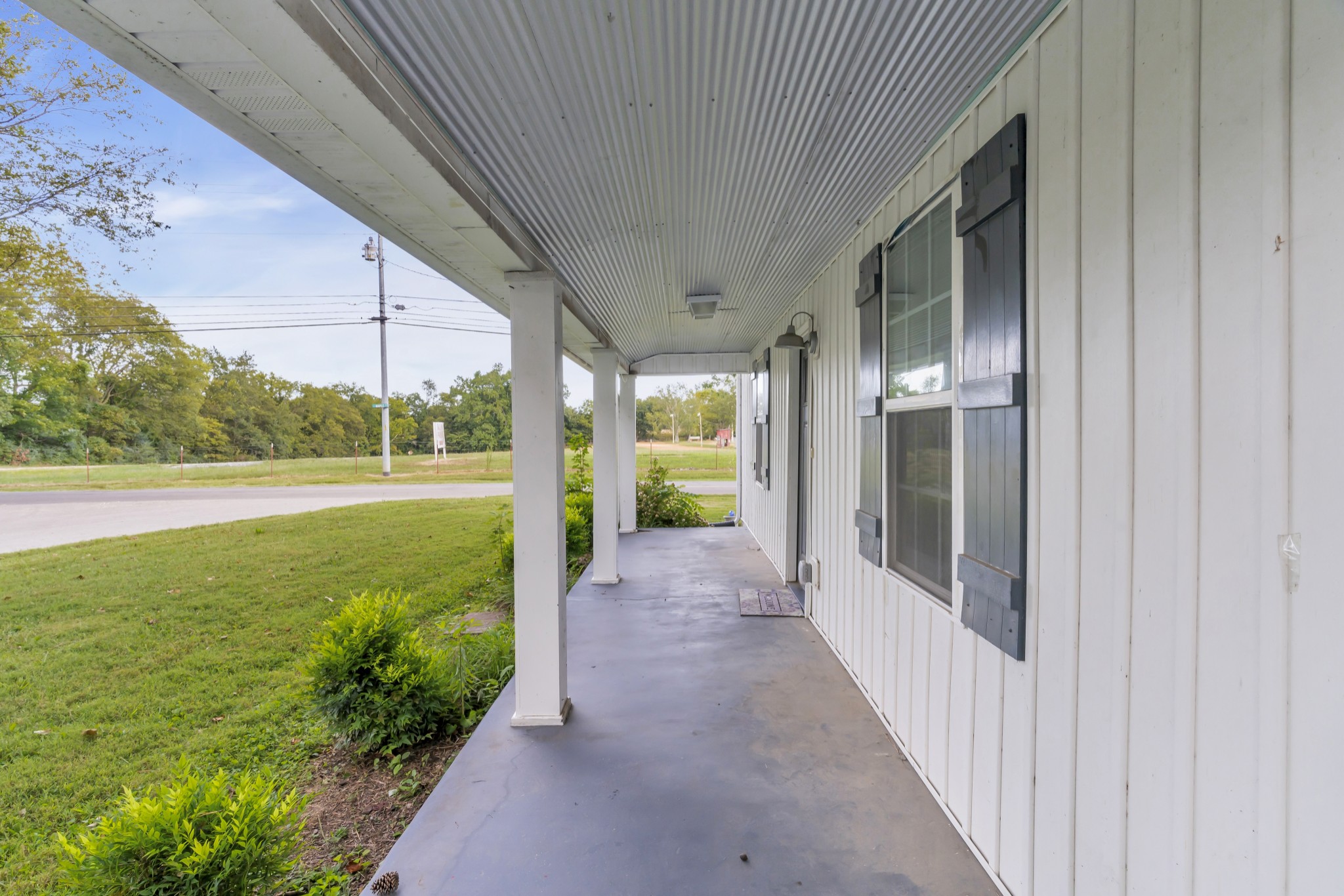 214 Maple Street Adams, TN 37010 - Photo 3 of 48