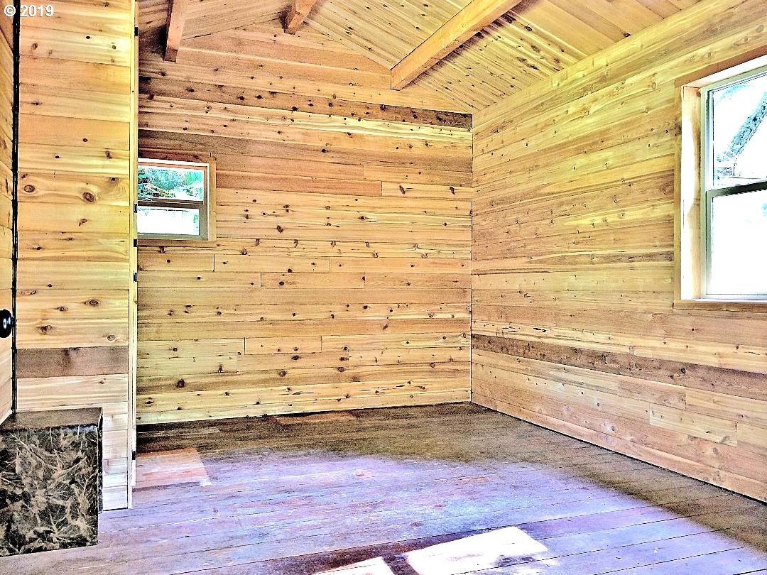 25441 Hall Road Junction City, OR 97448 - Photo 6 of 17 Gallery Image 6