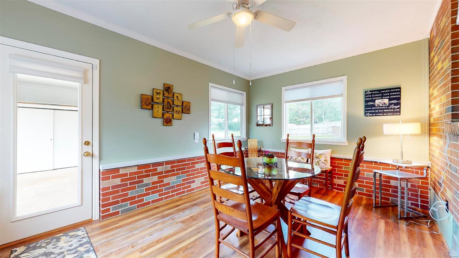 8543 MacKenzie Road St. Louis, MO 63123 - Photo 14 of 43 Gallery Image 14