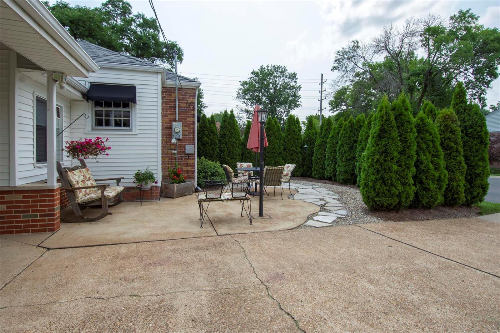 8543 MacKenzie Road St. Louis, MO 63123 - Photo 30 of 43 Gallery Image 30