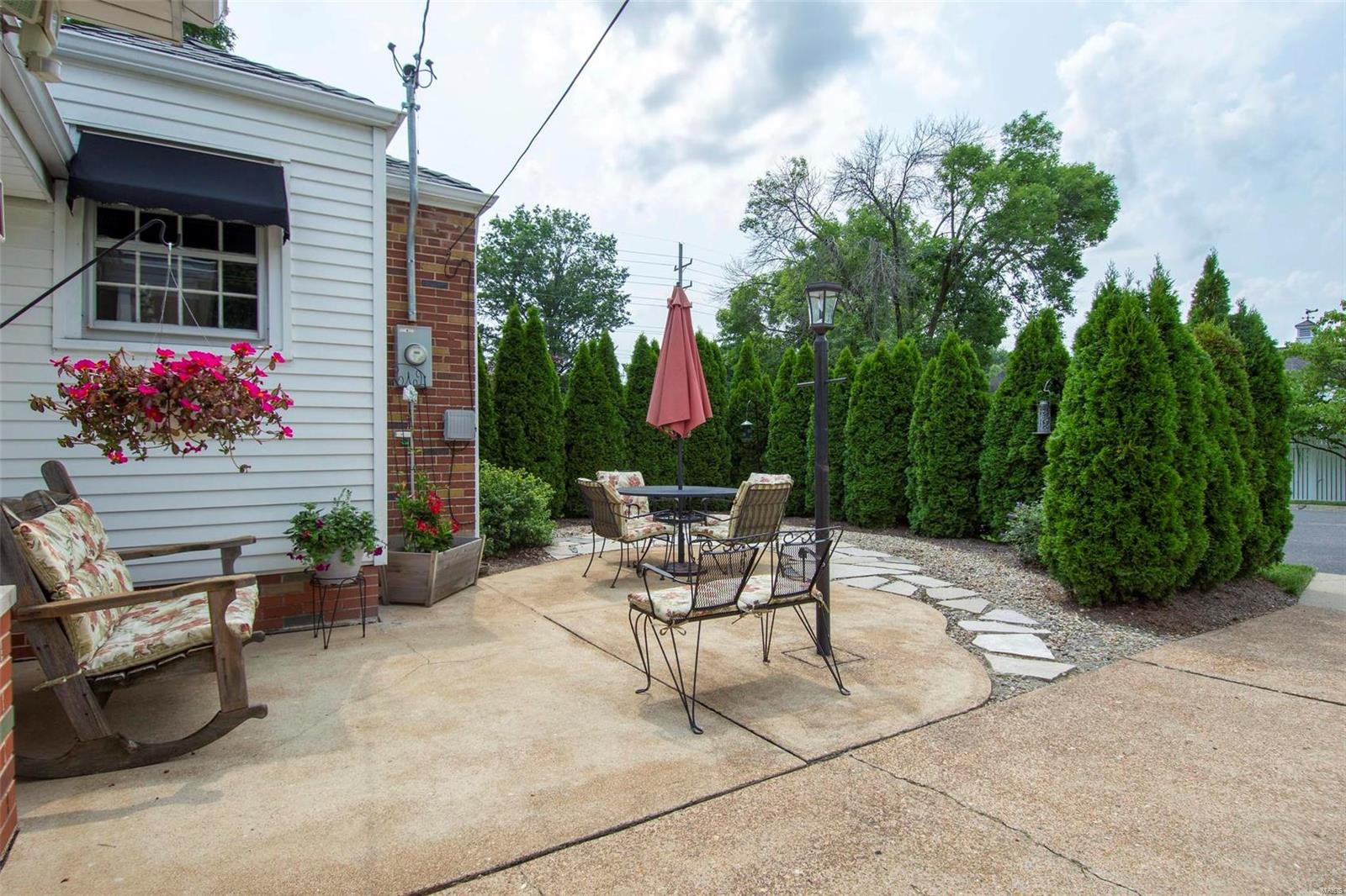 8543 MacKenzie Road St. Louis, MO 63123 - Photo 32 of 43 Gallery Image 32