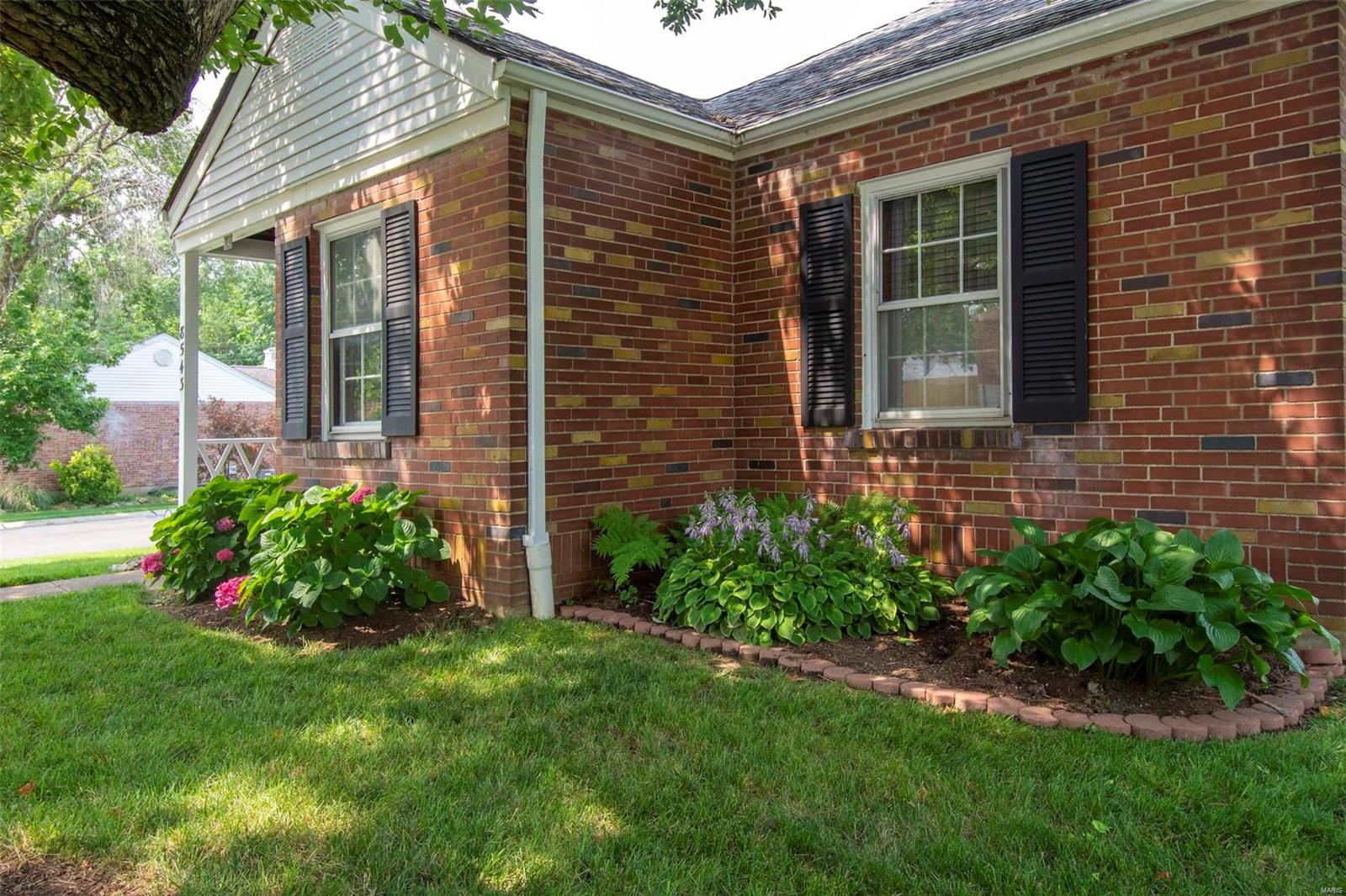8543 MacKenzie Road St. Louis, MO 63123 - Photo 42 of 43 Gallery Image 42