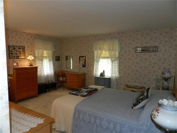 70 Oak Hill Road Barnstable, MA 02601 - Photo 8 of 13 Gallery Image 8