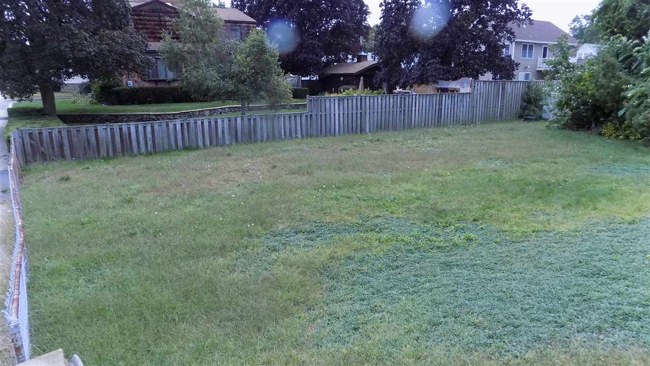 887 Cilley Road Manchester, NH 03103 - Photo 3 of 25