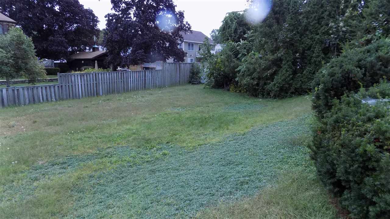 887 Cilley Road Manchester, NH 03103 - Photo 4 of 25