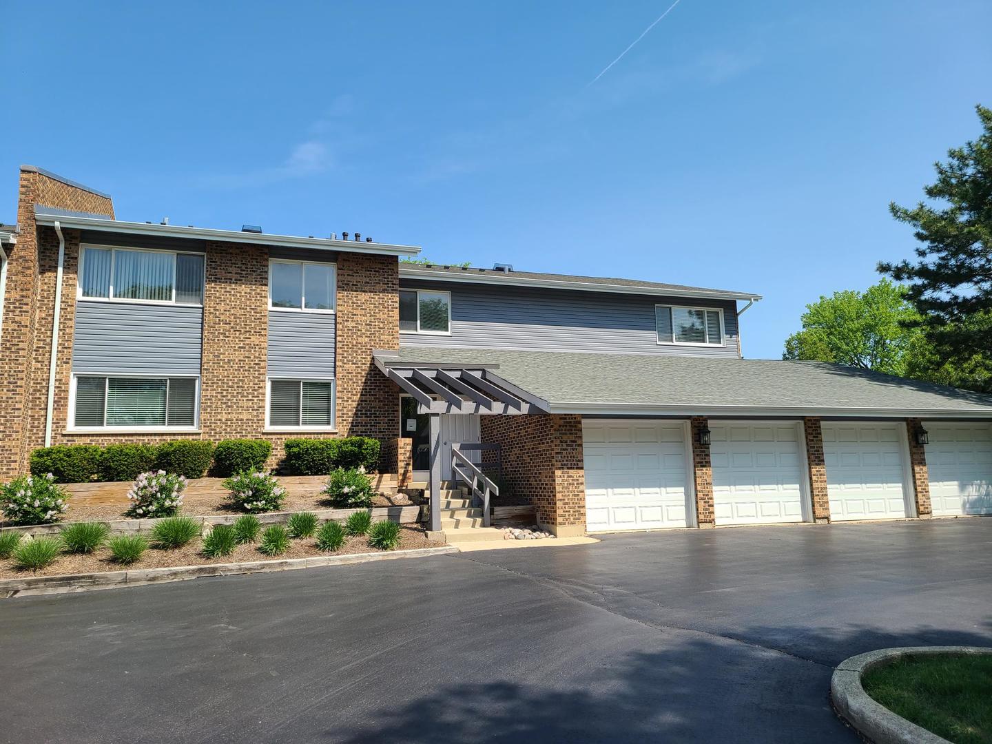 Undisclosed Address Darien, IL 60561 - Photo 1 of 1 front view of a house