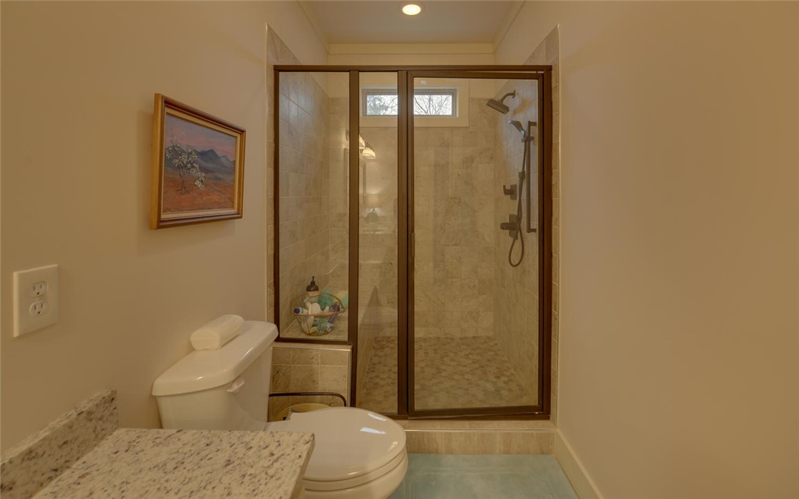 177 Breezy Point Hartwell, GA 30643 - Photo 17 of 40