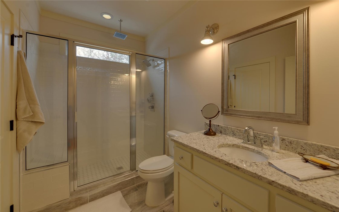 177 Breezy Point Hartwell, GA 30643 - Photo 19 of 40